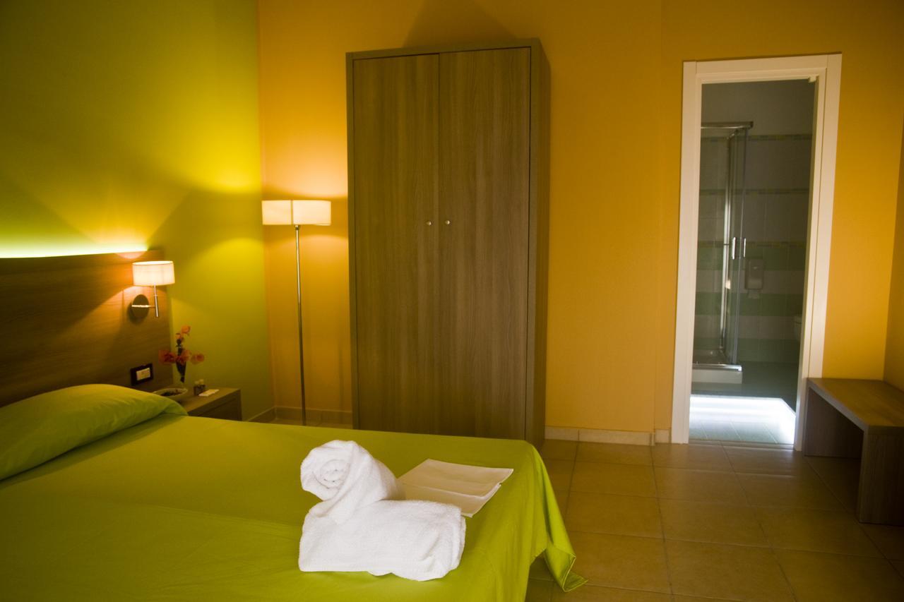 B&B Liberty Messina Eksteriør billede